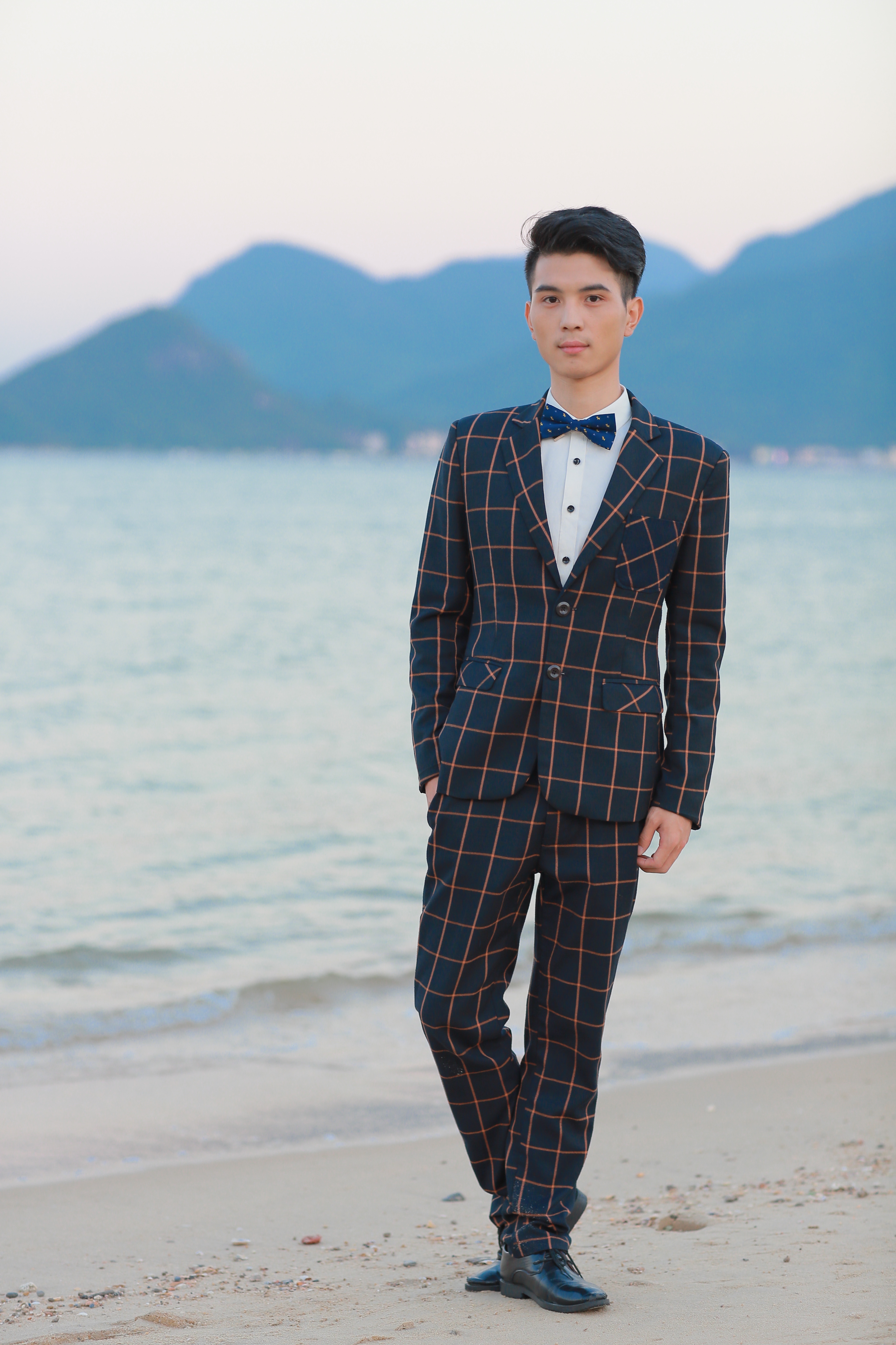 孙祖巡,中国最年轻的收藏家之一陈少坚