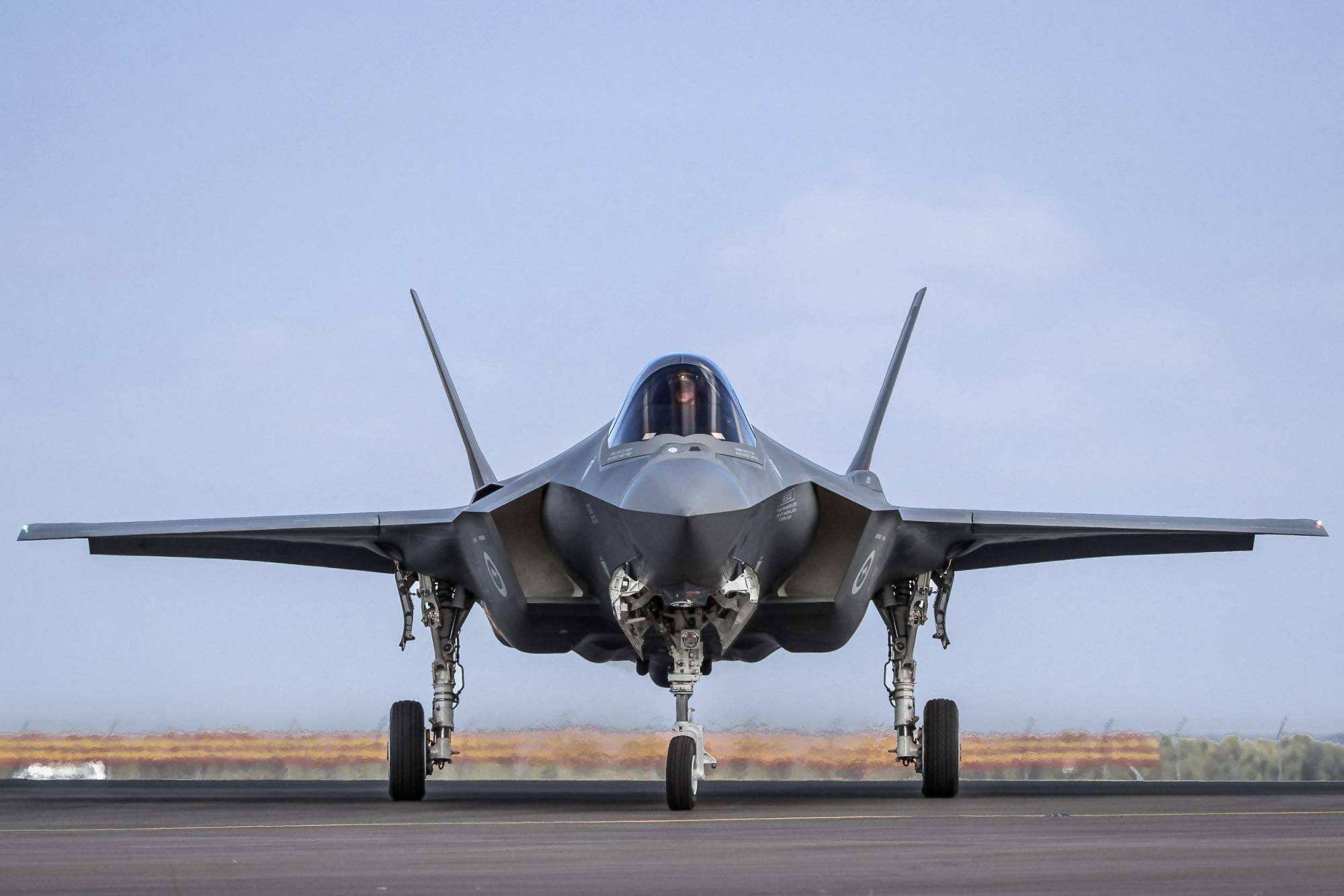 美军f35真的很强,美军使用的是f35哪个型号