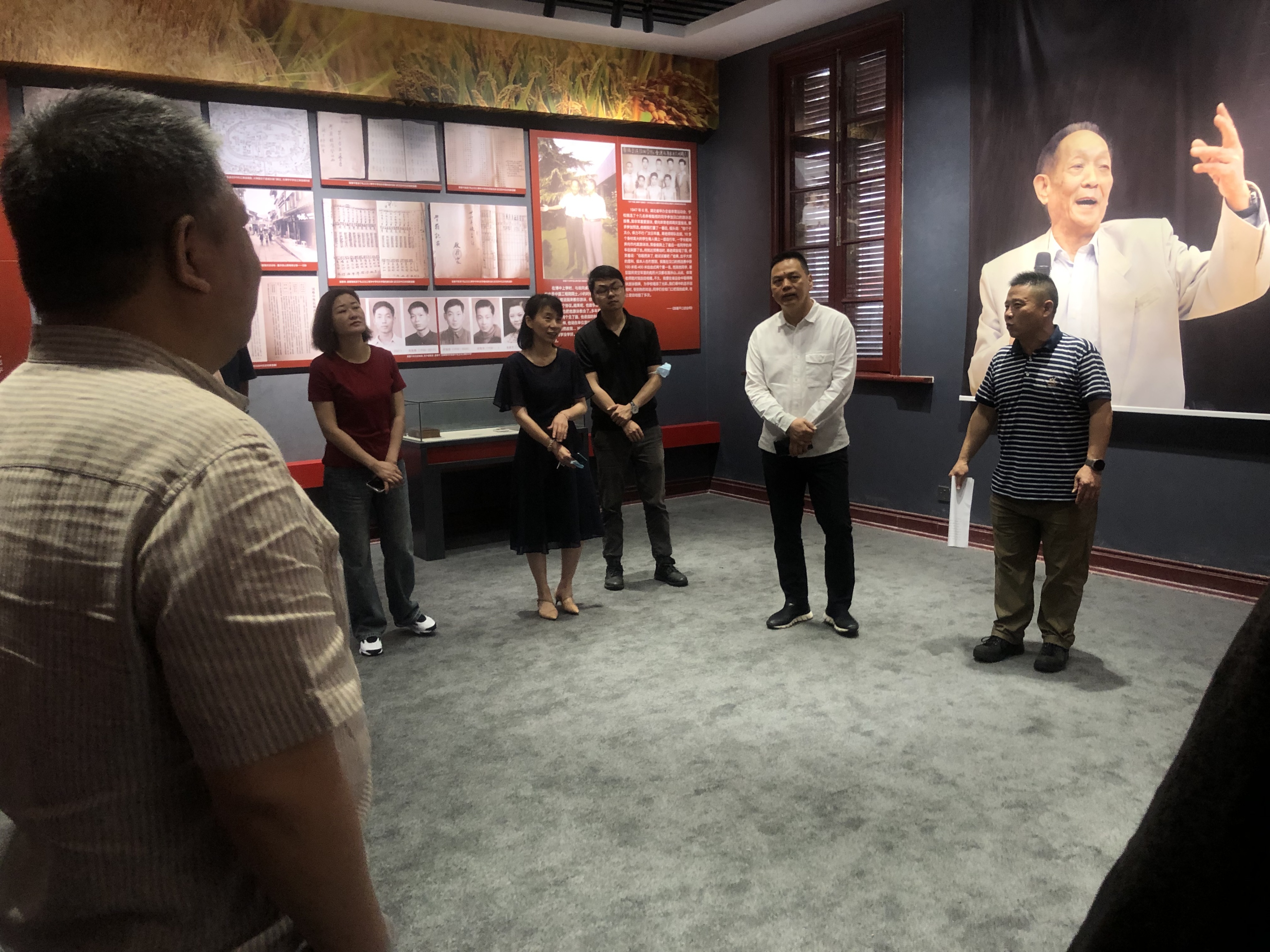 人大代表进校园调研活动,人大代表心系发展建言献策