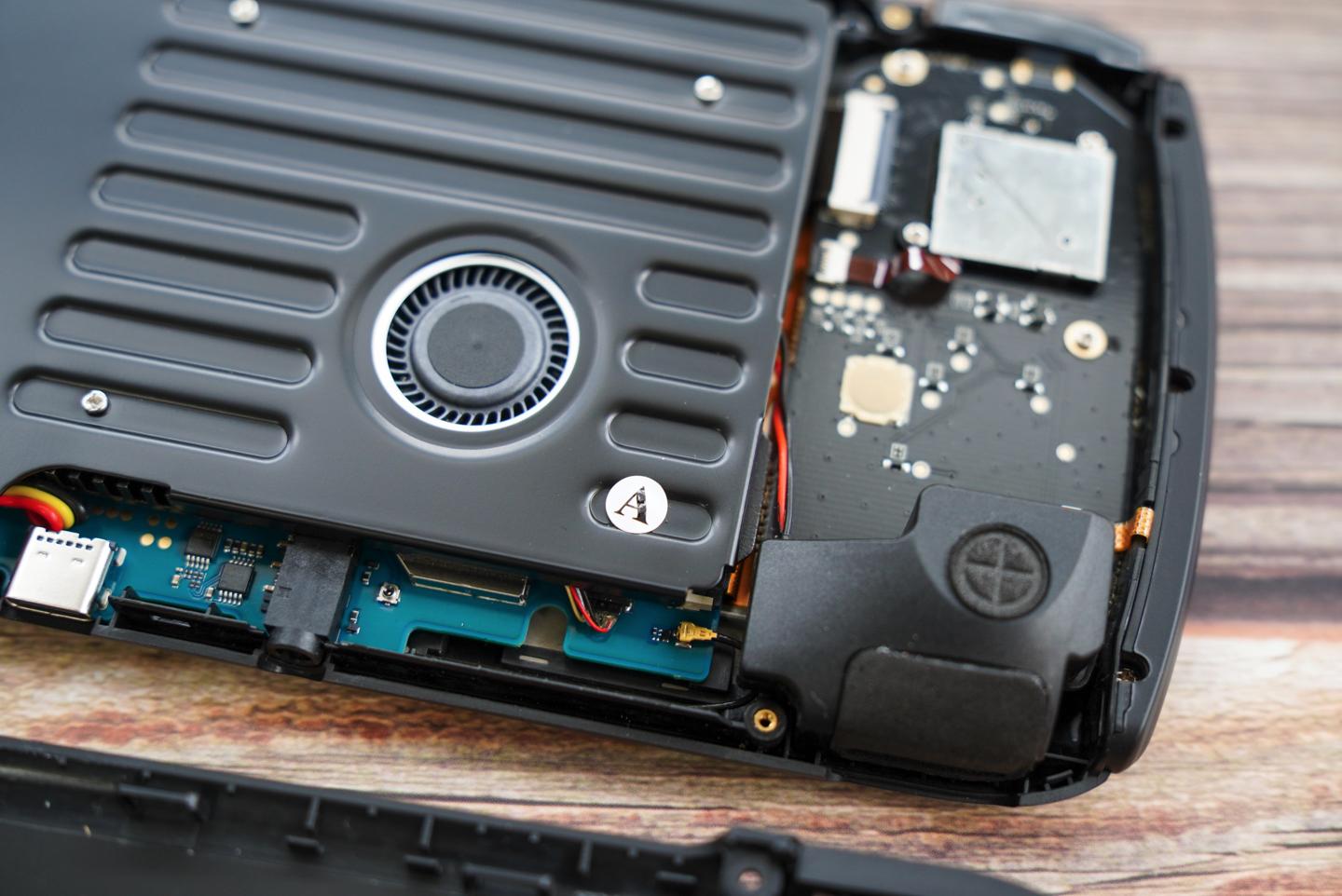 ayaneo安卓掌机评测,ayaneo2掌机深度测评