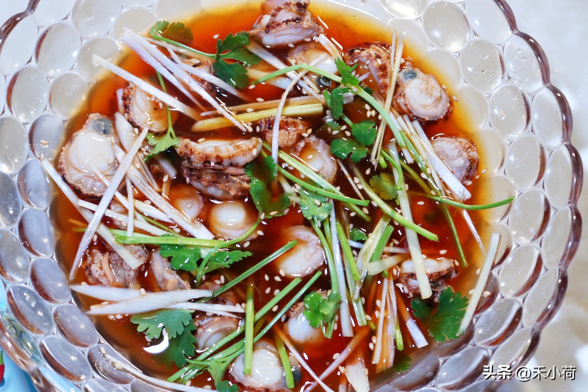 扇贝这样做香辣q弹10分钟就能上桌,海鲜扇贝的各种新吃法