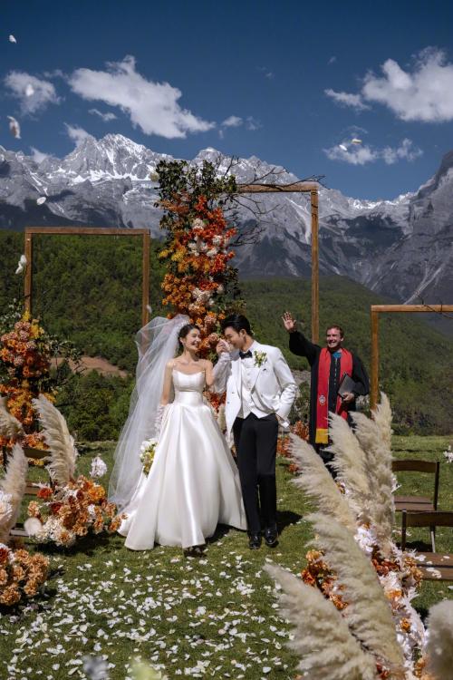 铂爵旅拍的丽江婚纱照成品,铂爵旅拍丽江婚纱照价格