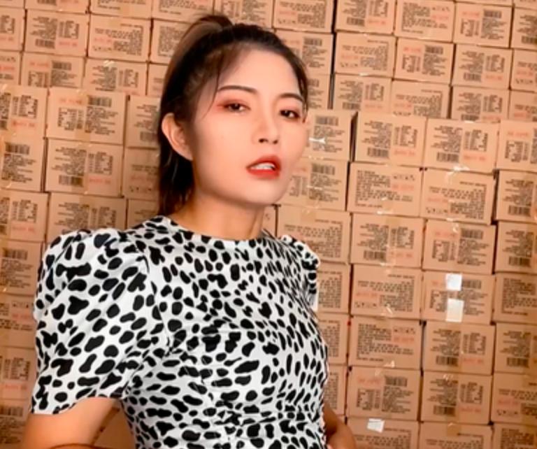 五个因网络而爆红的普通人，有人敛财手段恶劣，有人成为励志女王