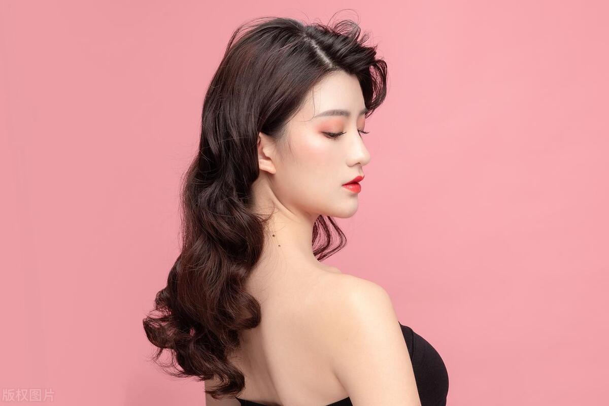 肝肾阴虚导致的白发脱发能治愈吗,白发脱发是气血亏虚还是肝肾亏虚