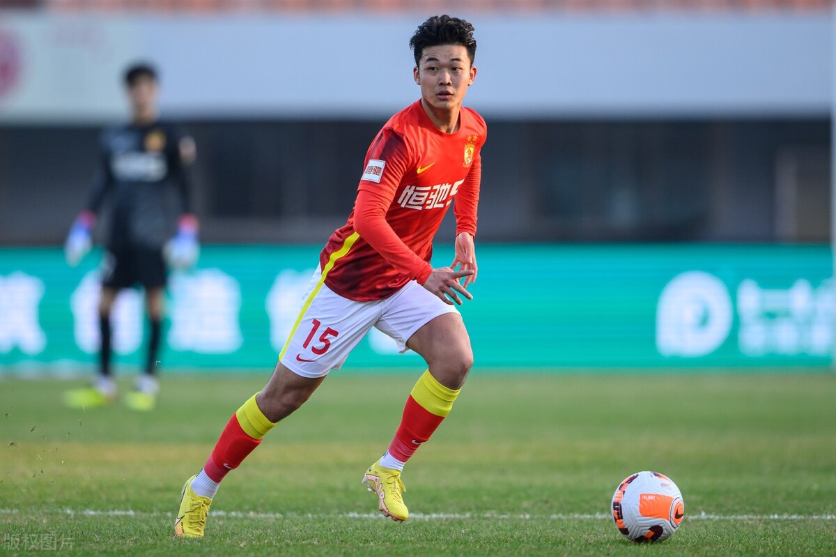 国足最新训练韦世豪,国足结束此次成都集训