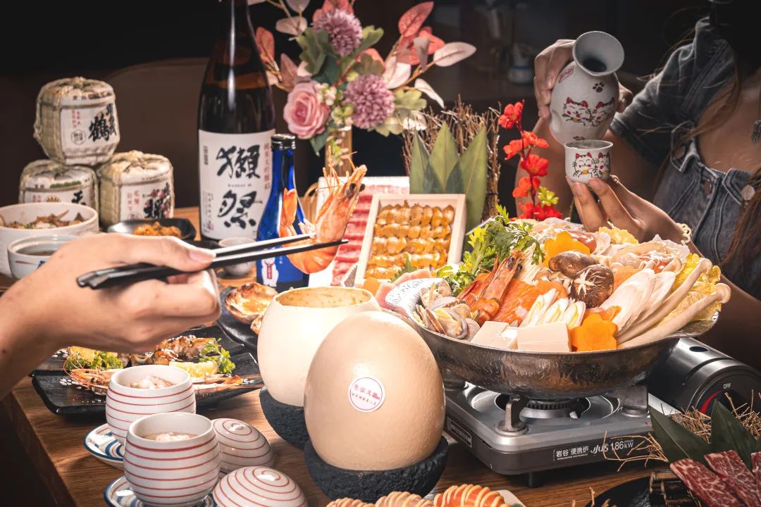 魔都首家烤鸵鸟蛋专门店，日料界新晋流量密码