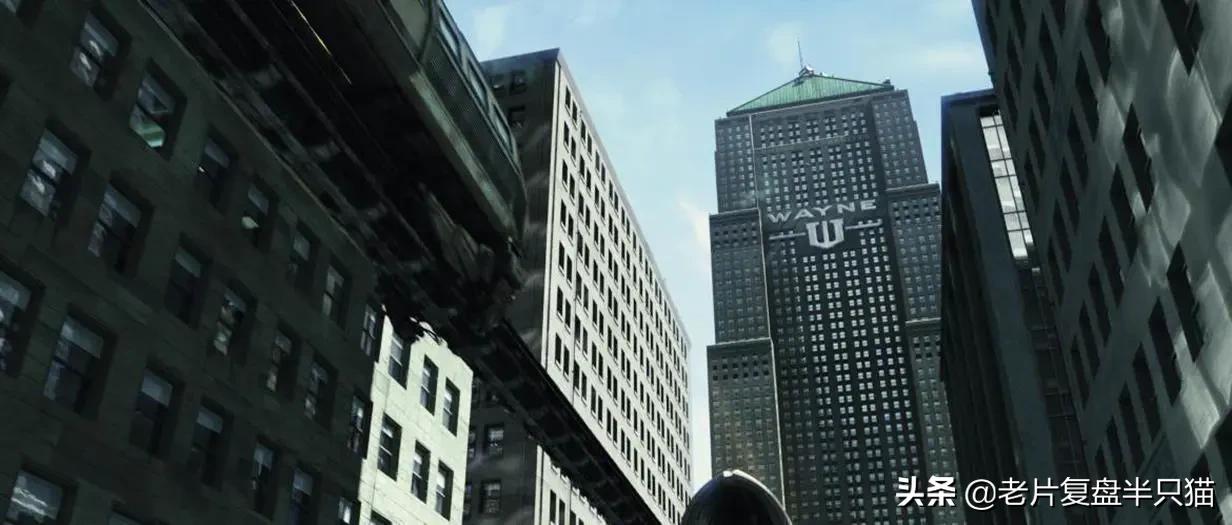 钢铁侠和蝙蝠侠后期谁更强,钢铁侠为什么注定打不过蝙蝠侠