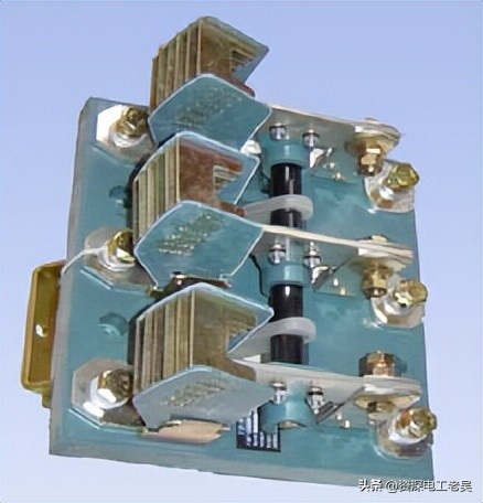 隔离器和刀开关区别,刀开关和隔离开关应用