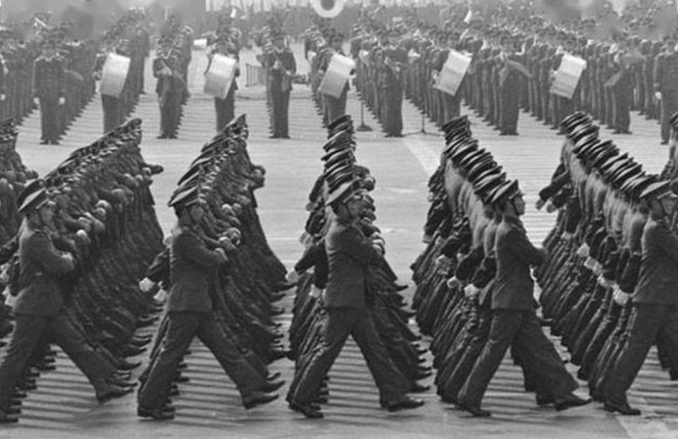 1985年大裁军,铁道兵领导不服,*小平邓**回应:头头不通,调头头