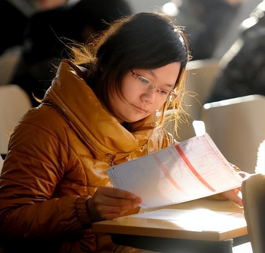 专科读完就失业的五个专业,专科最难找工作的十大专业