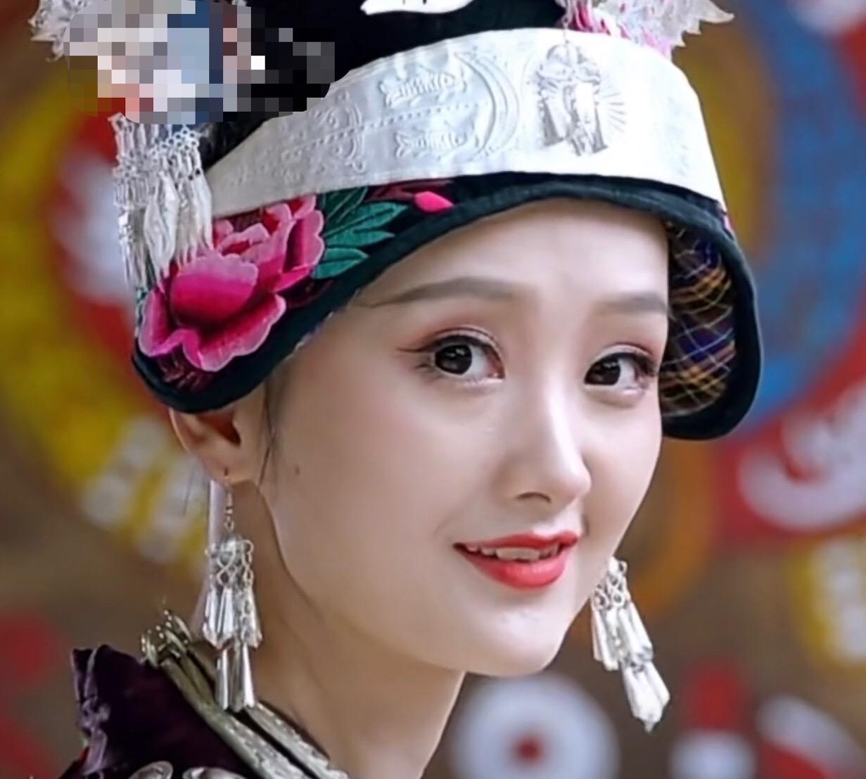 贵州西江千户苗寨最新视频,西江千户苗寨的大妈