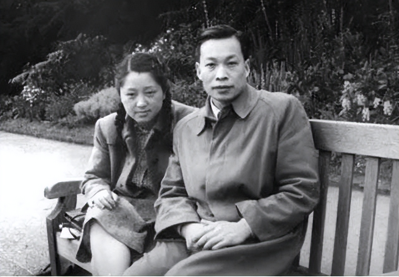 何泽慧姐妹院士,何泽慧院士生前生活在清华吗