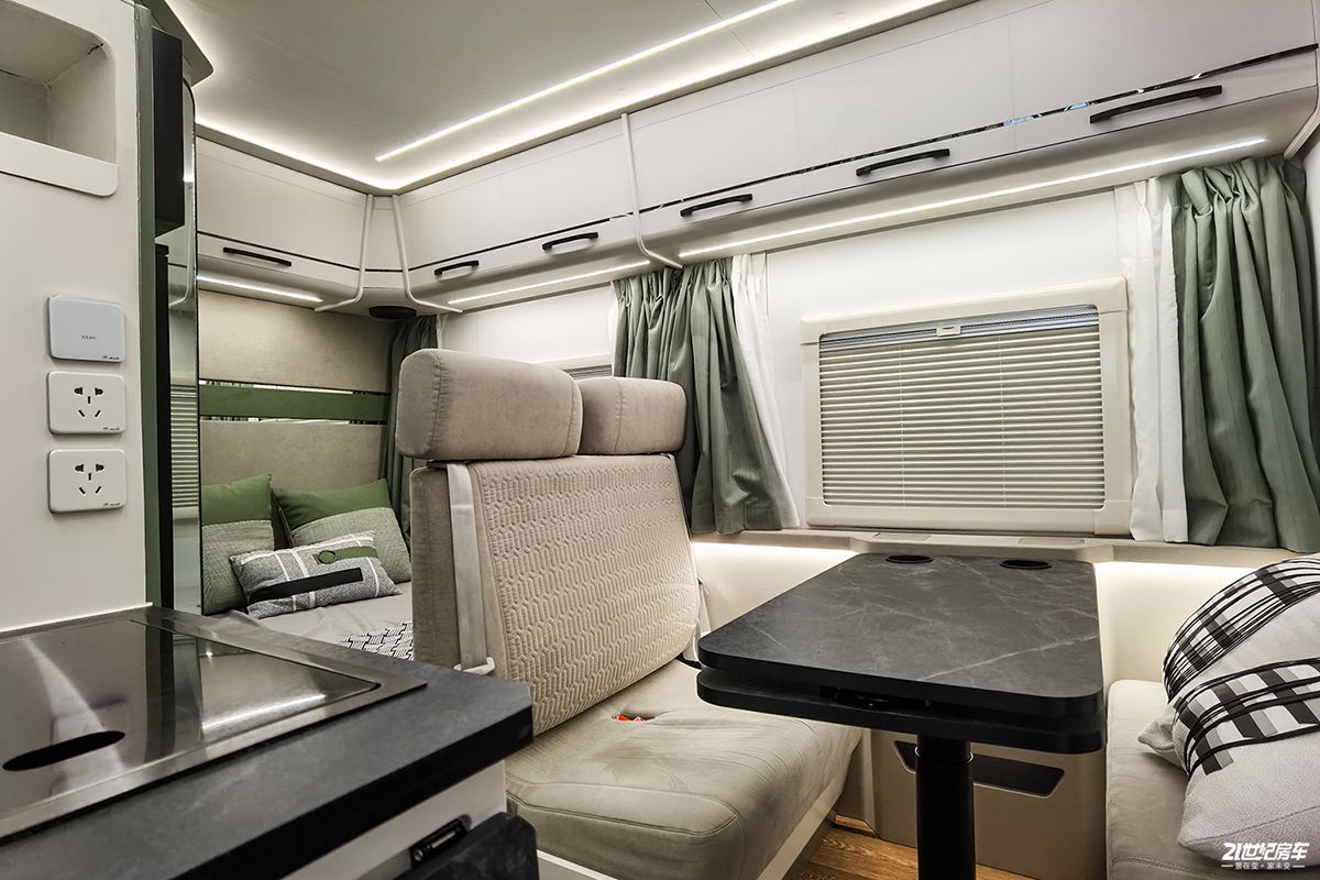 四驱房车价格5-10万元,全新全款房车10万左右