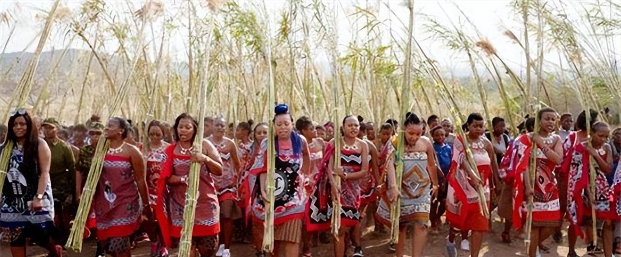 艾滋病在非洲小国肆虐，为了预防疾病，国王：女性全国不得穿裤子