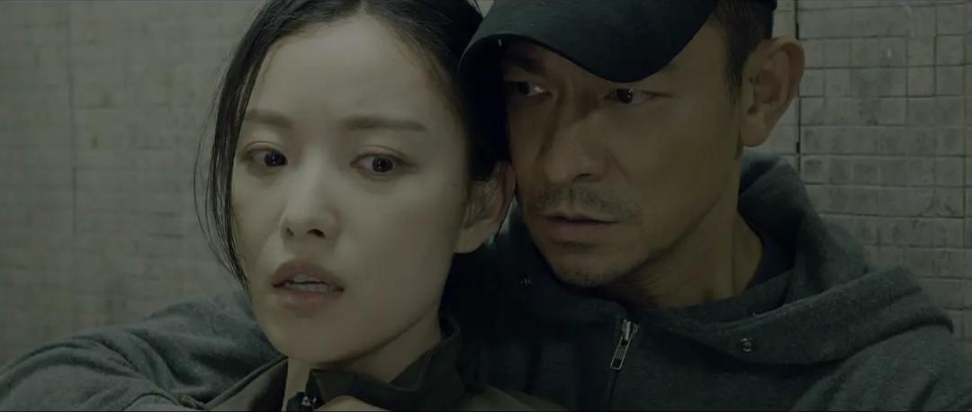 无间道另外一个版本结尾,无间道三部里面最出彩的人物