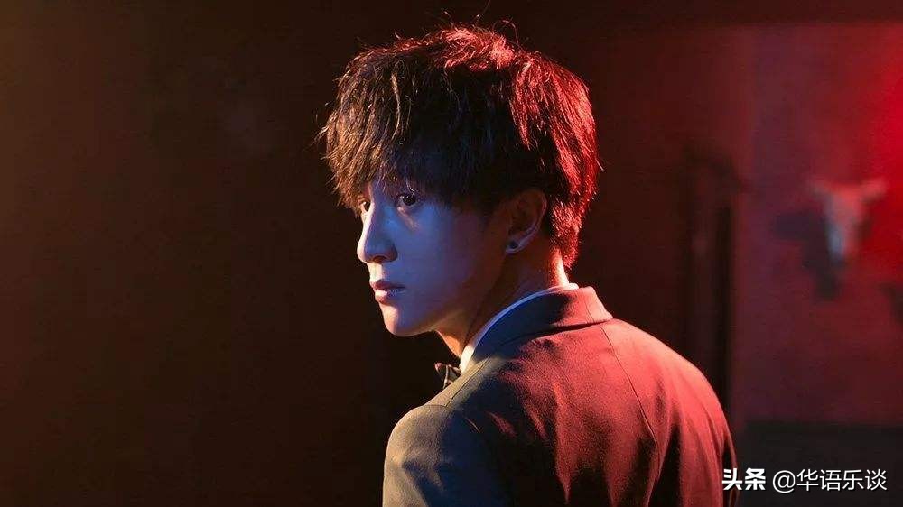 周杰伦收费价目表,邓紫棋周杰伦收入