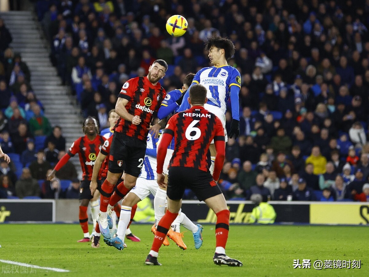 英超最新积分榜:曼联2-1排第3,纽卡战平排第4,利物浦0-3排第10