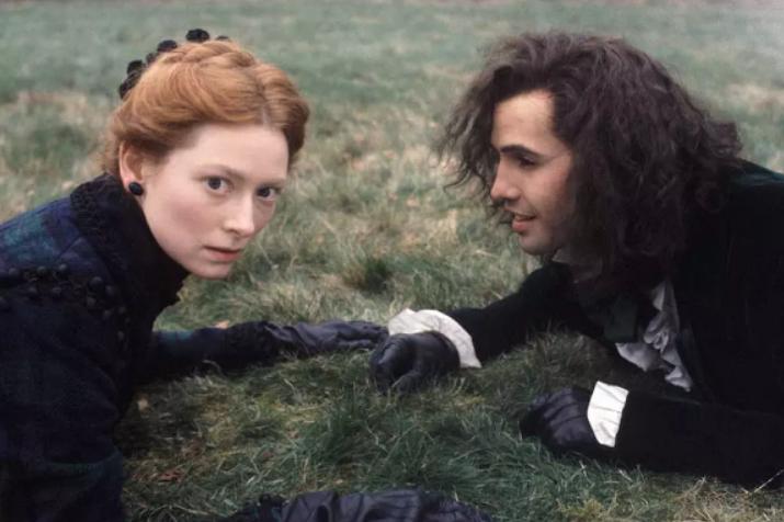 这个男人不顾一切变性成女人，他的一生将精彩诠释的淋漓尽致！