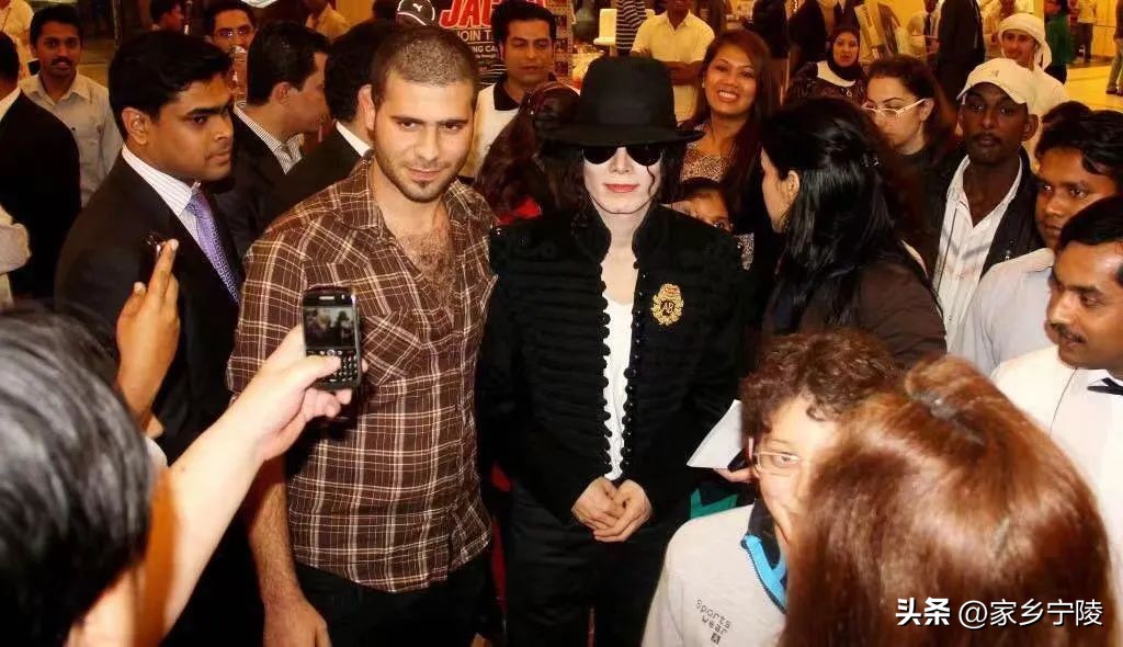 联合国公认的著名歌星好莱坞特型演员||王杰克逊WANG-JACKSON