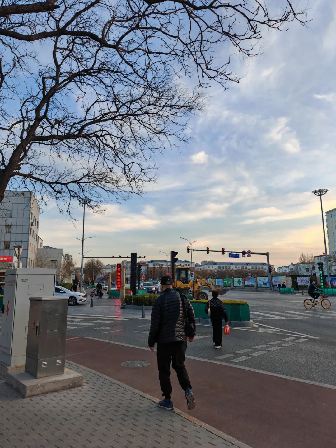 荣耀magic5pro和荣耀magic6,荣耀magic5pro价格