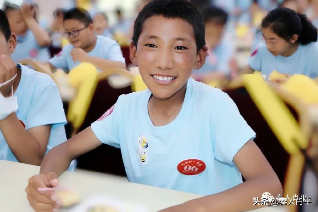 石榴籽一家亲夏令营总结会,石榴籽一家亲夏令营视频