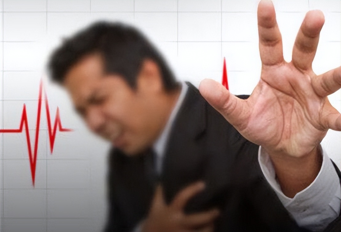 女性老是感觉心慌怎么回事,女子心悸一直联系不上