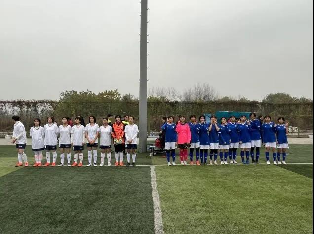 踢出精彩、脚下生金，温江中学女足斩获成都市足球锦标赛冠军