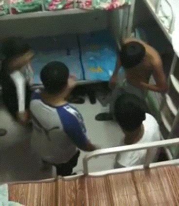 男童说尿尿时痛用什么药,7岁男孩说小便地方疼