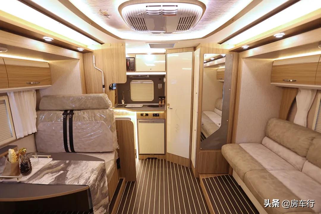 13万b型房车有几款可选,大通旅行家v90房车2021年