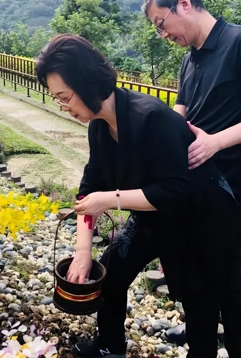 平鑫涛哪年去世的,平鑫涛死后财产多少