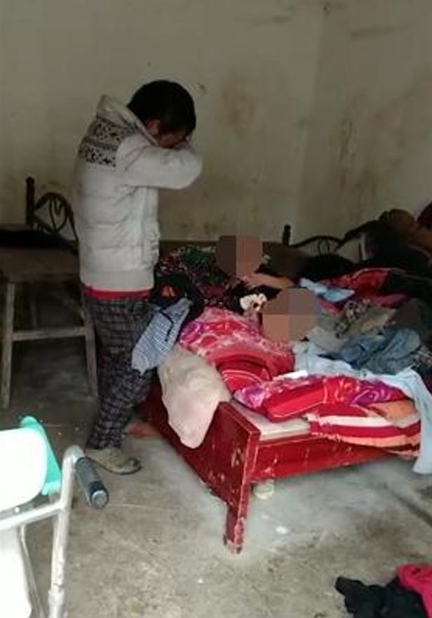 6000元钞票被小孩撕碎,6000元现金被儿子撕成碎片