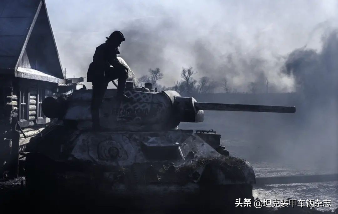 何以单骑突重围——电影《T-34坦克》坦克单车战术运用评析