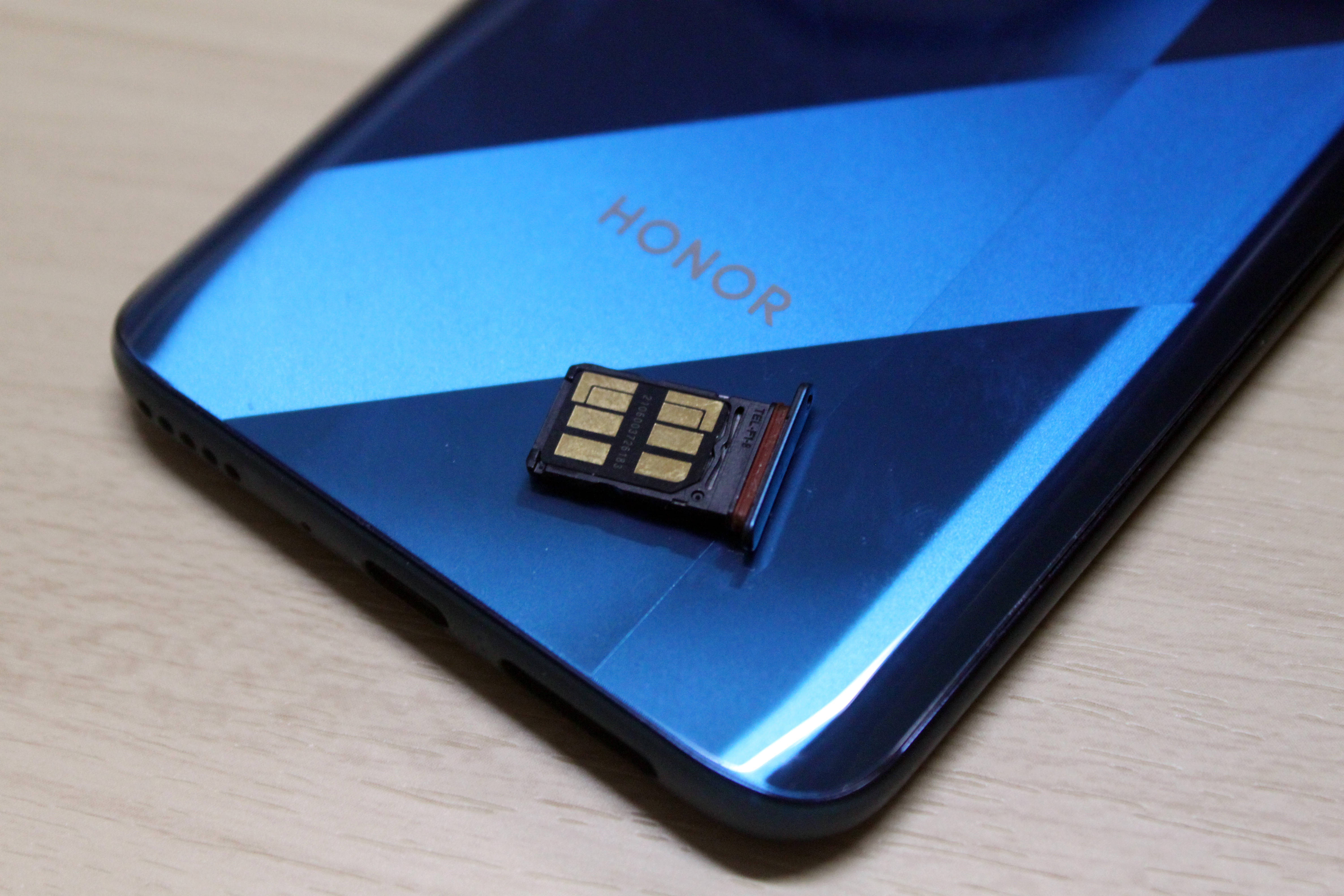 朗科NP70NM存储卡，华为荣耀手机的扩容神器