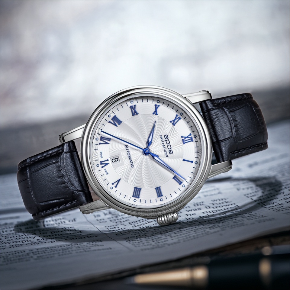 帝舵金色表盘配什么表带好看,帝舵选什么表盘颜色