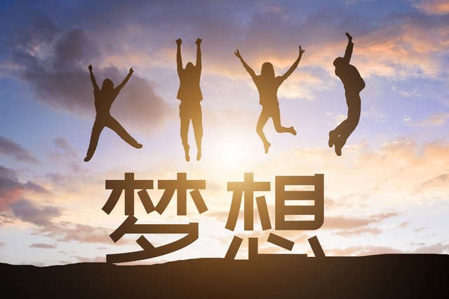 国足学习的榜样：民间故事，李飞学艺报恩