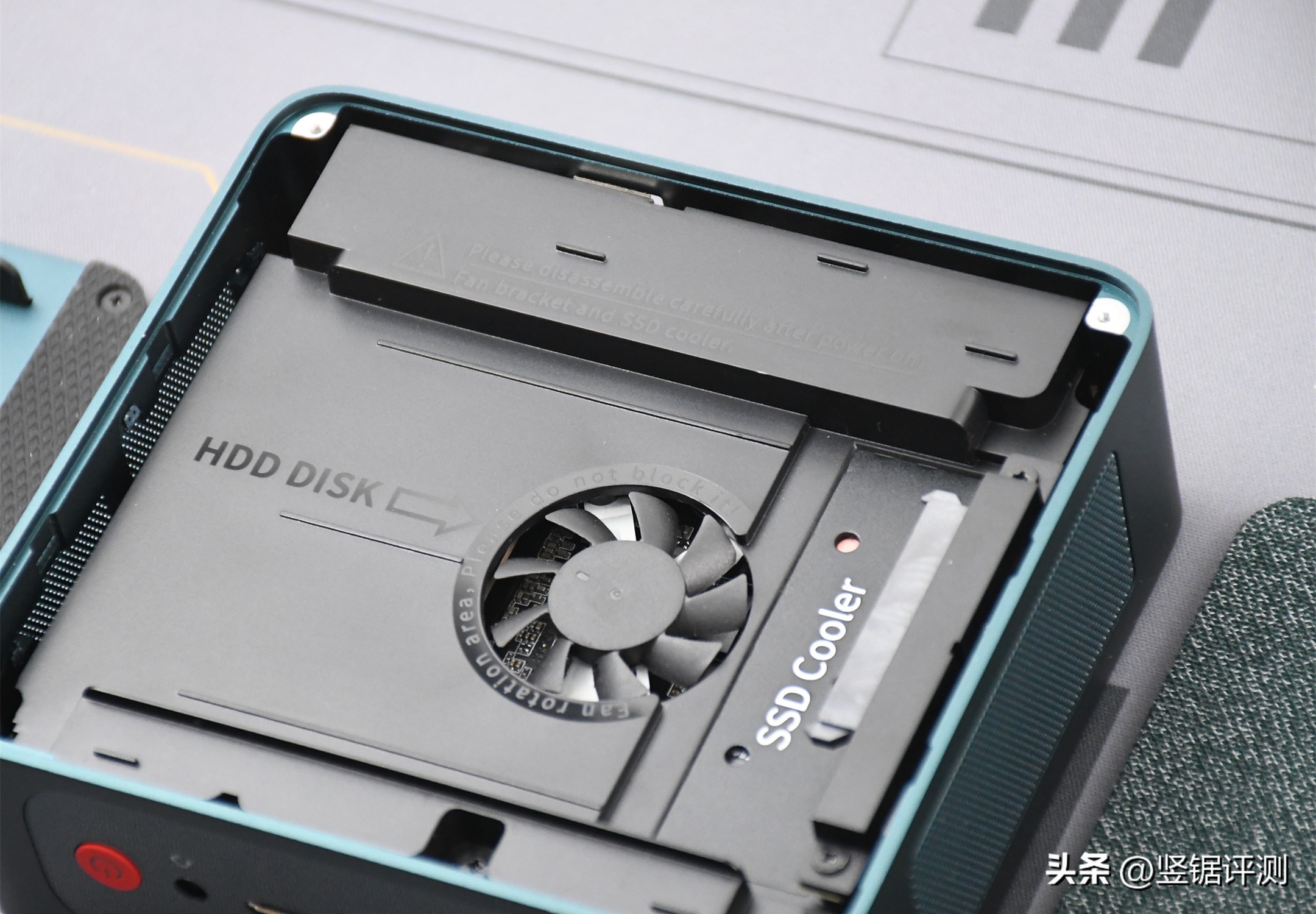 性能强劲，搭载锐龙7735HS的迷你电脑主机：零刻SER6ProVest评测