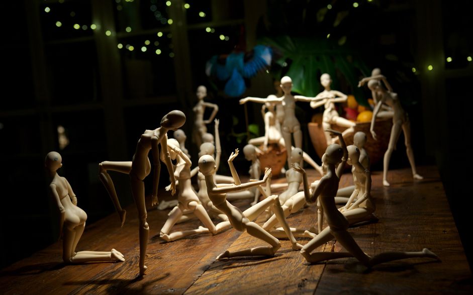 惊呆!李晨花200万为范冰冰定制的新娘娃娃,原来长这样!