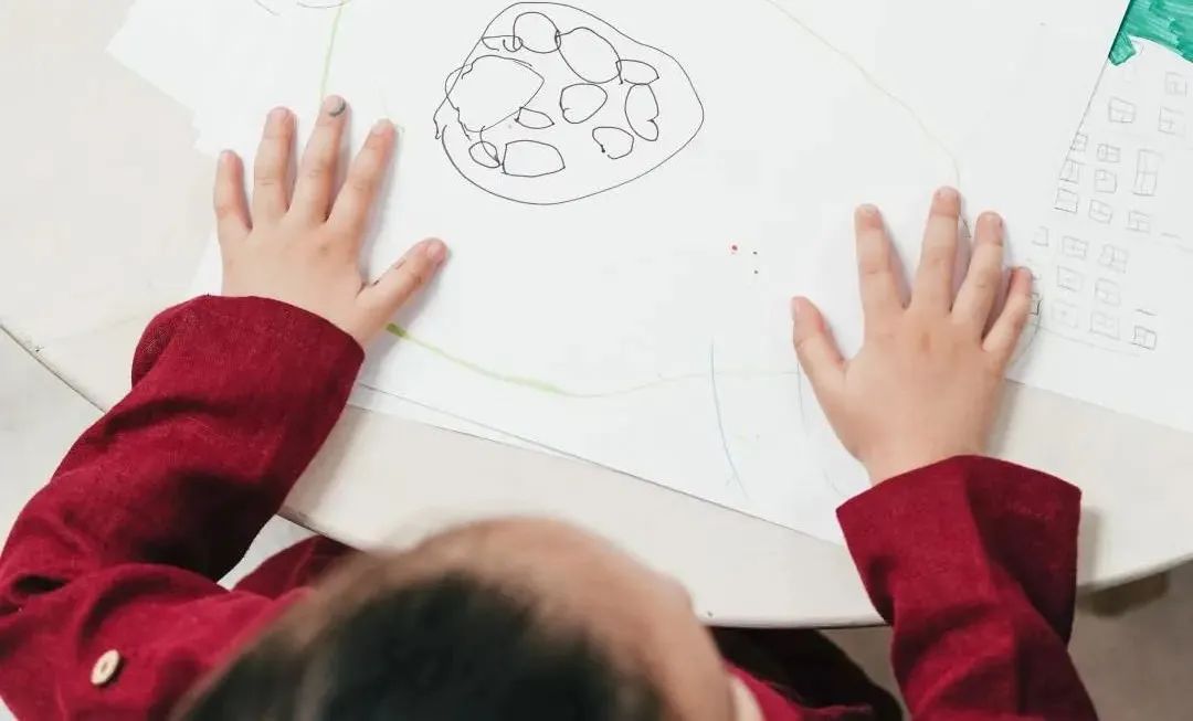 如何教育孩子做一个优秀的家长,要怎样教育孩子做最好的自己