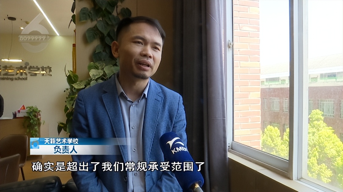 女孩学舞蹈被老师压骨折,女子学瑜伽时被教练压骨折