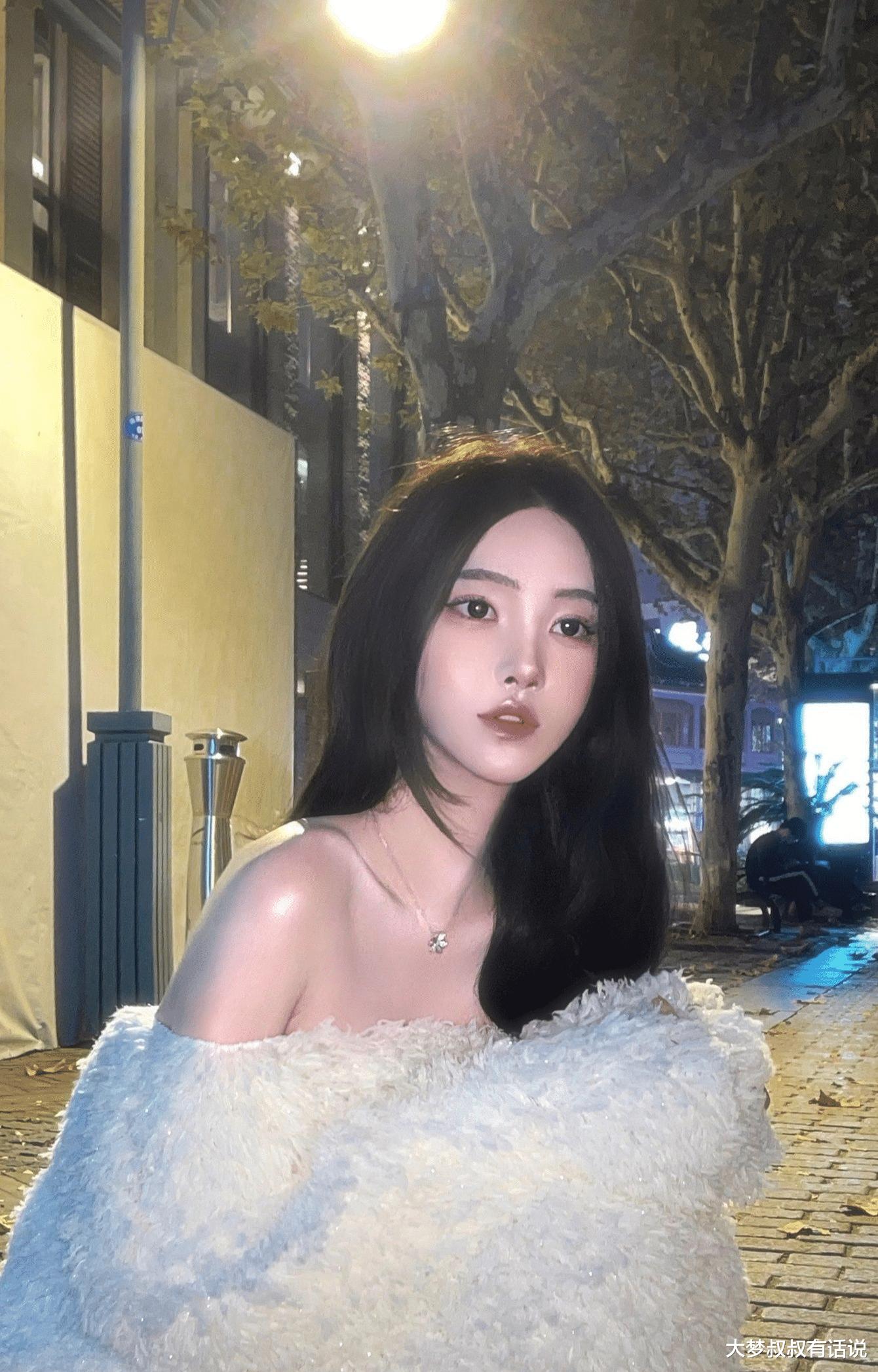 98万粉丝超仙正妹网红原是男儿身！承认了“动手术”晒照片证明