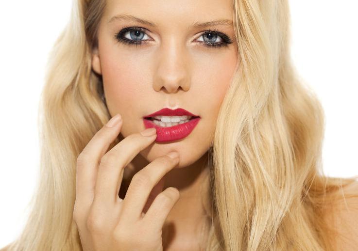 隐私部位的毛发变白，意味着体内有疾病吗？能不能刮掉？