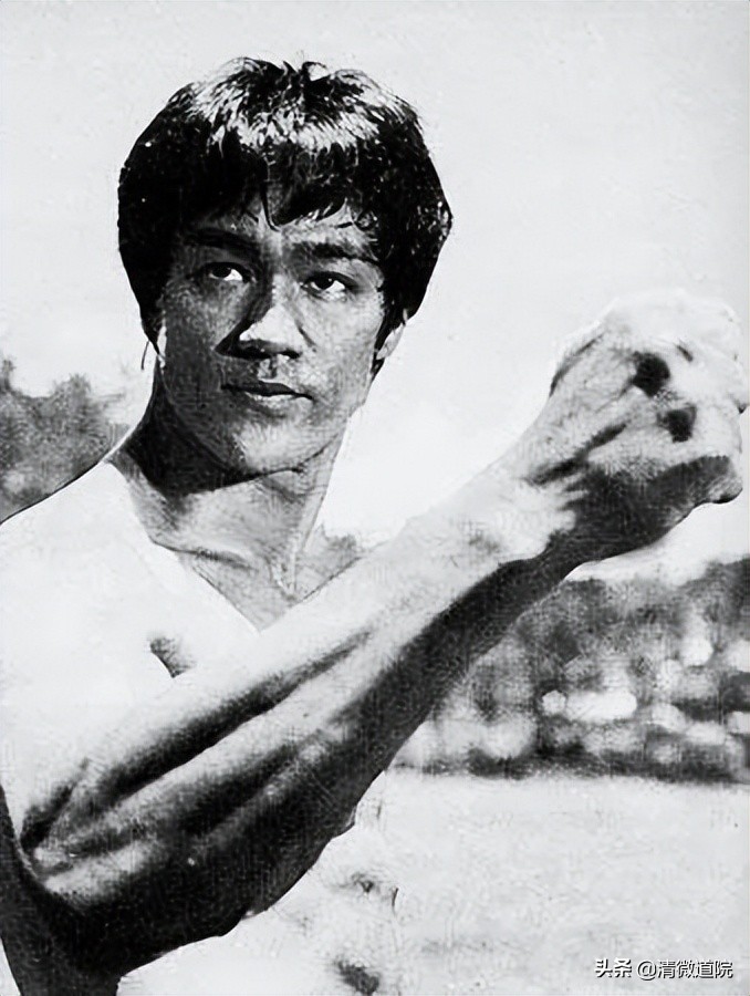 李小龙拳速训练方法,李小龙必杀技八根手指