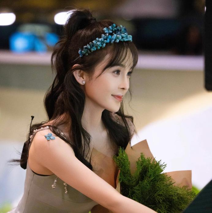 假摔、隐婚、干爹，被《浪姐3》淘汰的赵樱子，背后故事太精彩