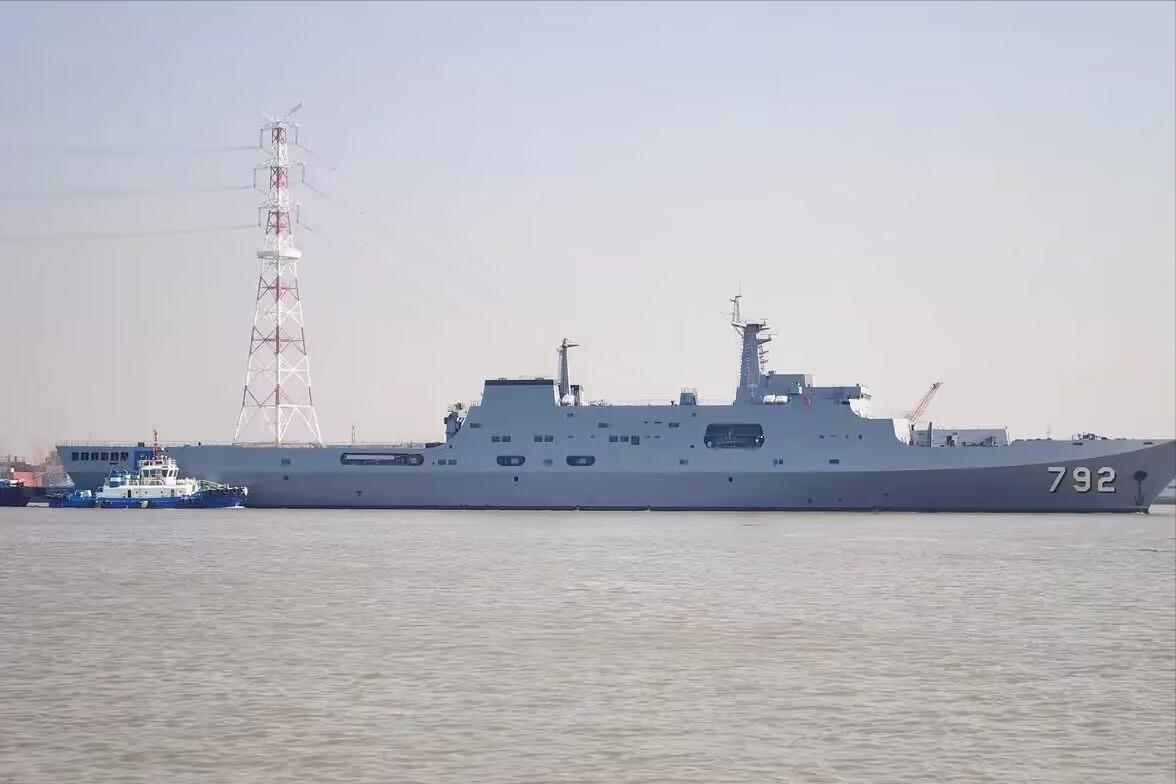 中国出口吨位最大的三艘舰艇，满载排水量超2万吨，泰国就占了2艘