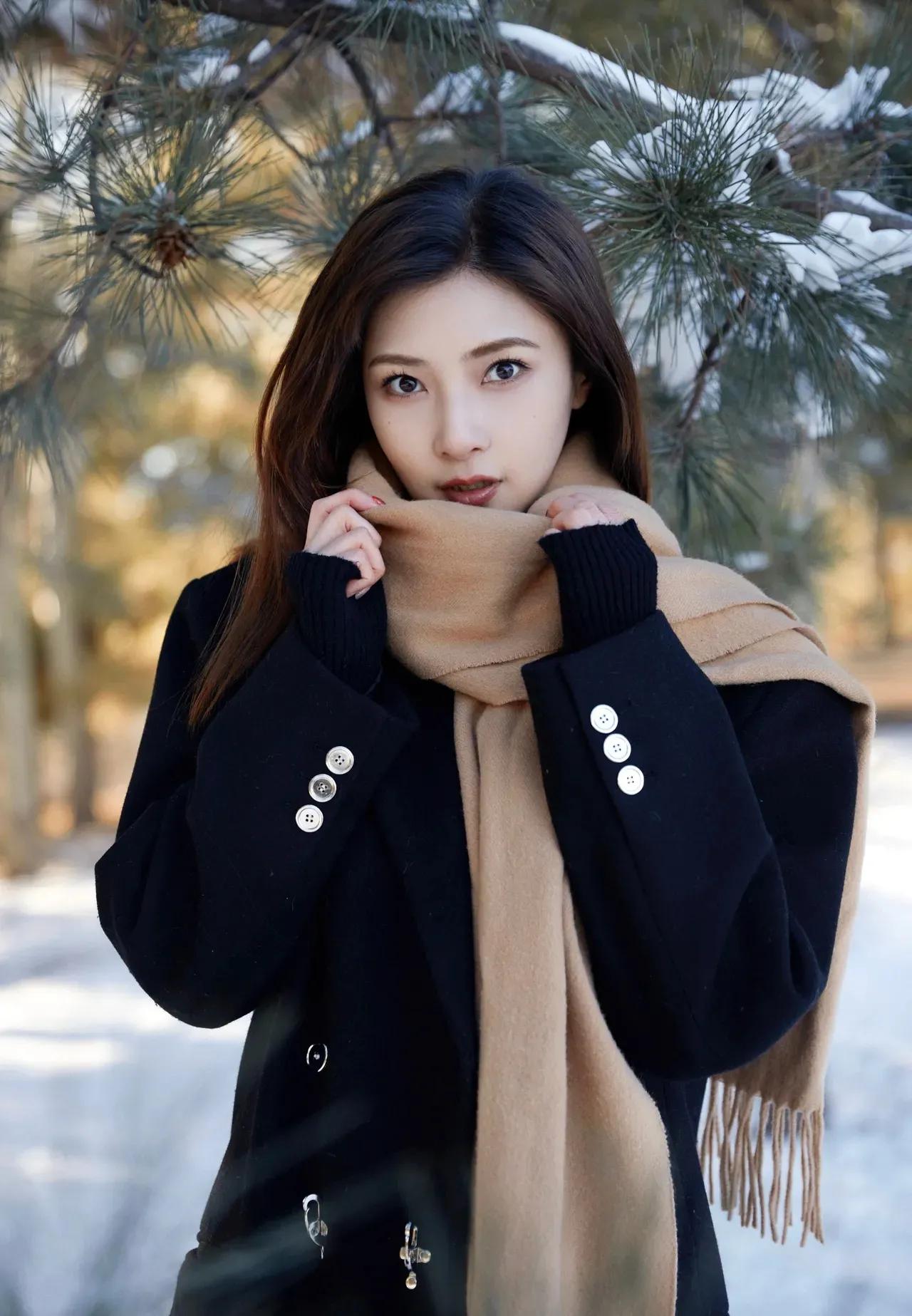 主持人柏安,柏安的红酒