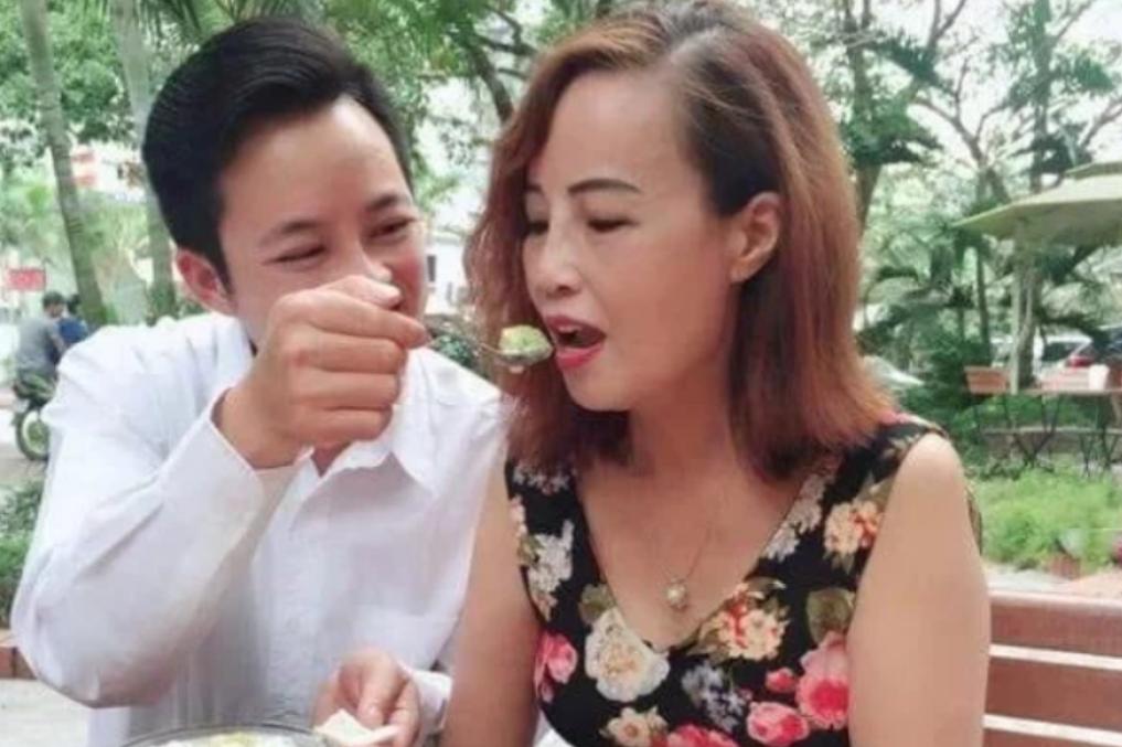 越南62岁老妇嫁给27岁小伙，还为他多次整容，如今却肿得不能看