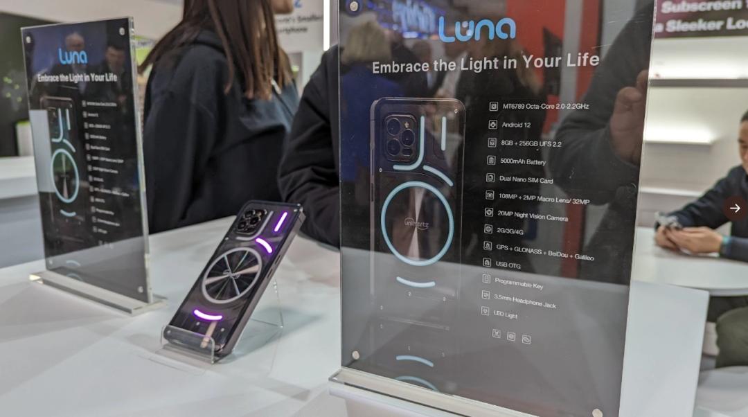 后盖发光的新款手机,透明后盖手机有什么坏处