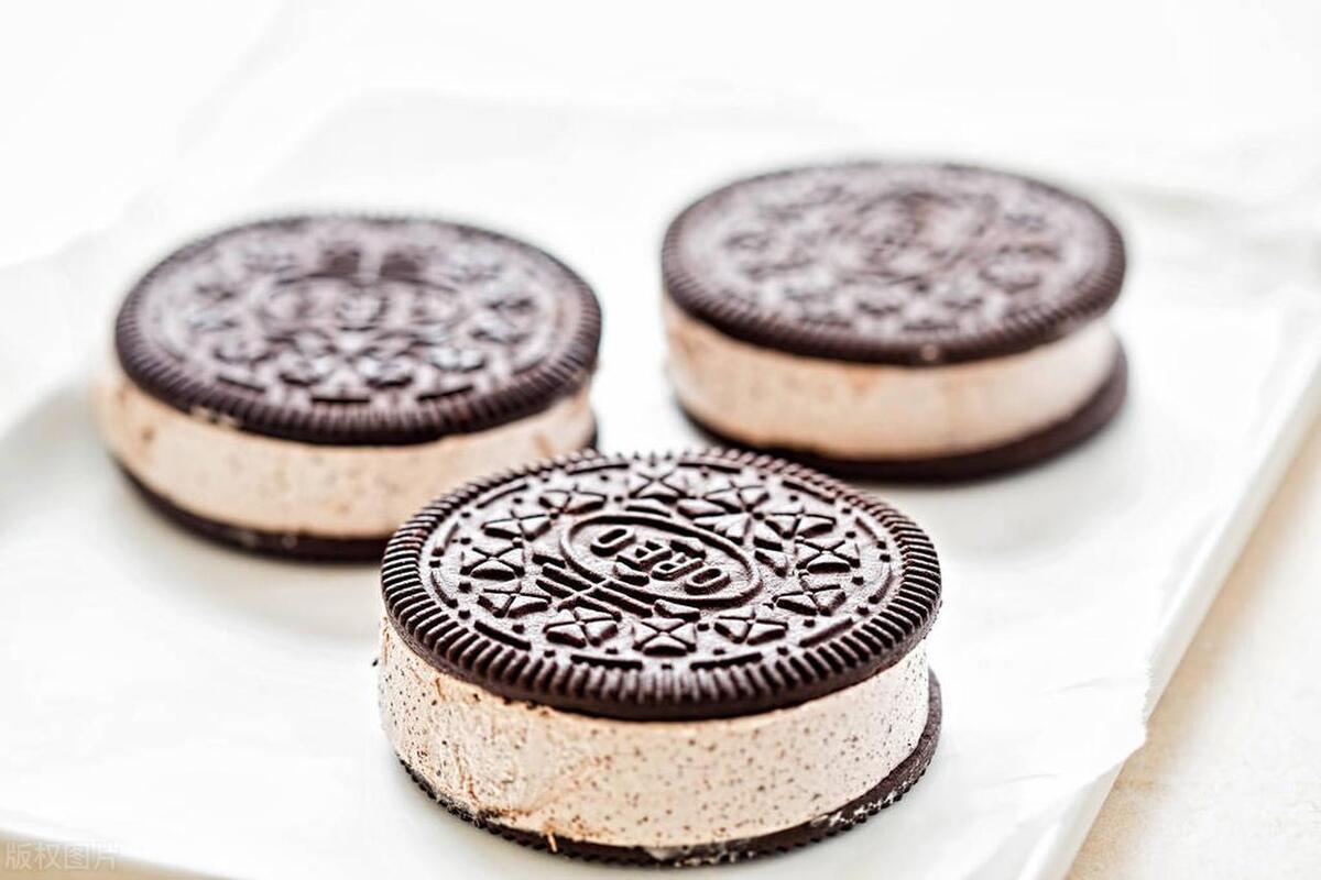 网红小姐姐吃网红最火的美食,吃货欧弟盘点网络网红美食