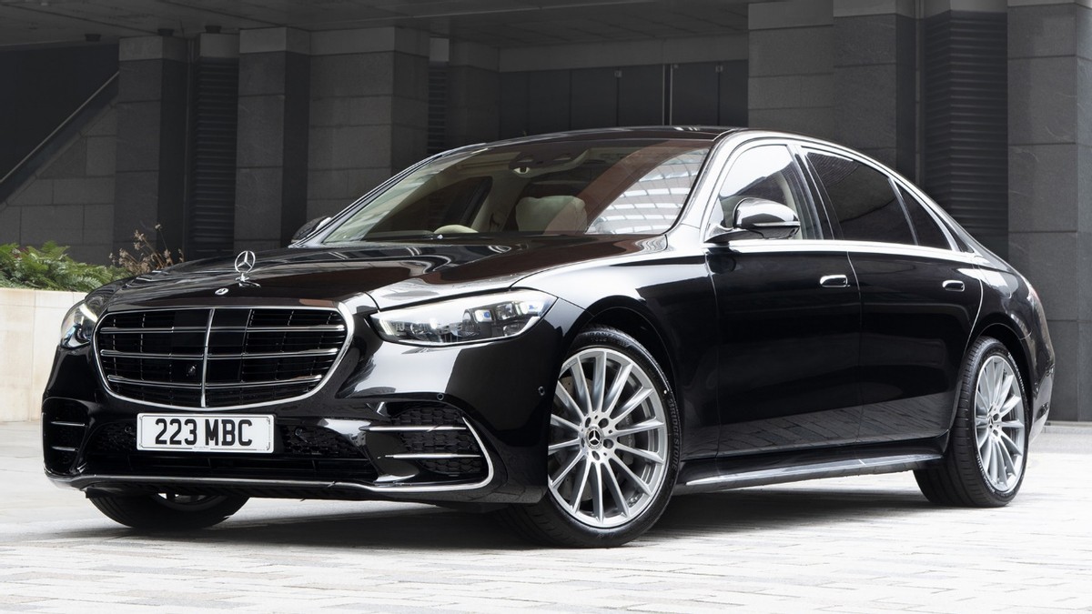 十大经典奔驰车排名,列举奔驰汽车公司的畅销车型