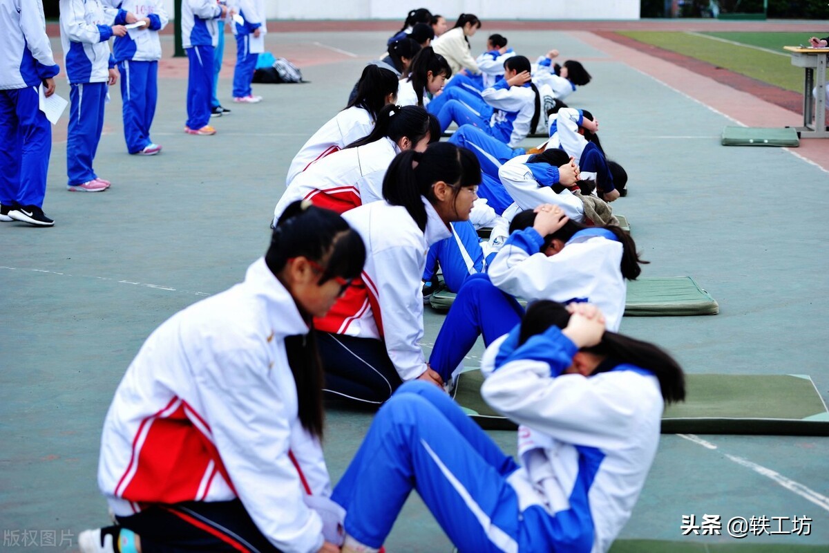 年薪可达100万！中小学教师成为高薪职业？学者提出3点质疑